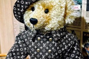Luxury Louis Vuitton Steiff Teddy Bear Guide Teddy Information – Everything You Need to Know About Teddy Bears Luxury Louis Vuitton Steiff Teddy Bear Guide | Teddy Information – Everything You Need to Know About Teddy Bears