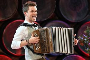 The Musical Genius of Teddy Hasteiter: A Prodigy's Journey Teddy Information – Everything You Need to Know About Teddy Bears The Musical Genius of Teddy Hasteiter: A Prodigy's Journey | Teddy Information – Everything You Need to Know About Teddy Bears