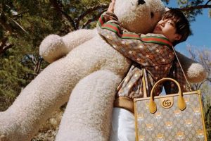 Luxury Teddy Bear Gucci Plush: Price & Guide Teddy Information – Everything You Need to Know About Teddy Bears Luxury Teddy Bear Gucci Plush: Price & Guide | Teddy Information – Everything You Need to Know About Teddy Bears