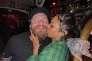 My Teddy Swims with Parents: A Guide Teddy Information – Everything You Need to Know About Teddy Bears My Teddy Swims with Parents: A Guide | Teddy Information – Everything You Need to Know About Teddy Bears