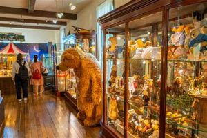 The Ultimate Guide to Teddy Bear House Museums | Teddy Information – Everything You Need to Know About Teddy Bears