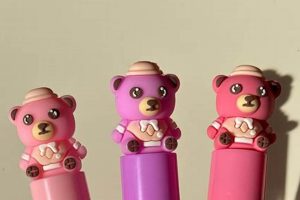 Cute Teddy Bear Lip Gloss: Soft & Plush | Teddy Information – Everything You Need to Know About Teddy Bears