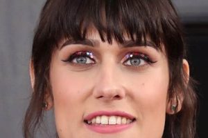 The Iconic Teddy Geiger Rocker: A Style Guide | Teddy Information – Everything You Need to Know About Teddy Bears